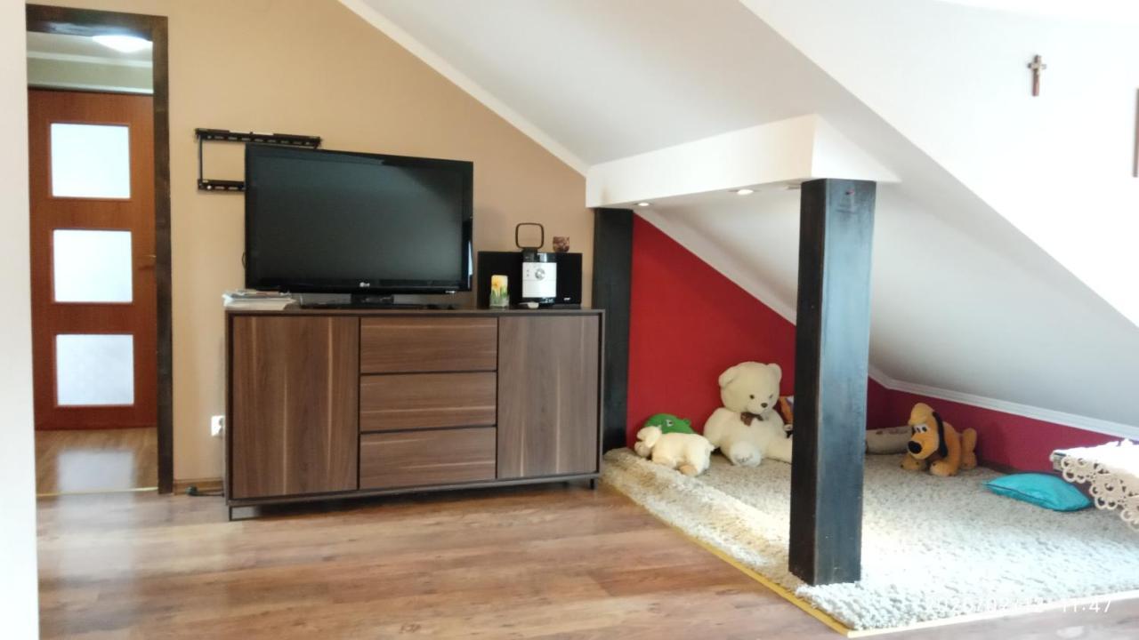 Apartament W Domu Na Wsi Tomaszów Lubelski Esterno foto