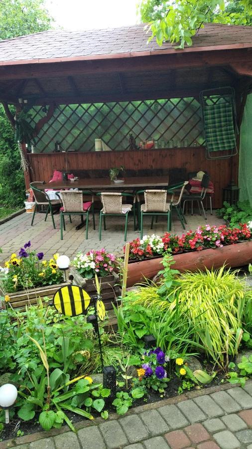 Apartament W Domu Na Wsi Tomaszów Lubelski Esterno foto