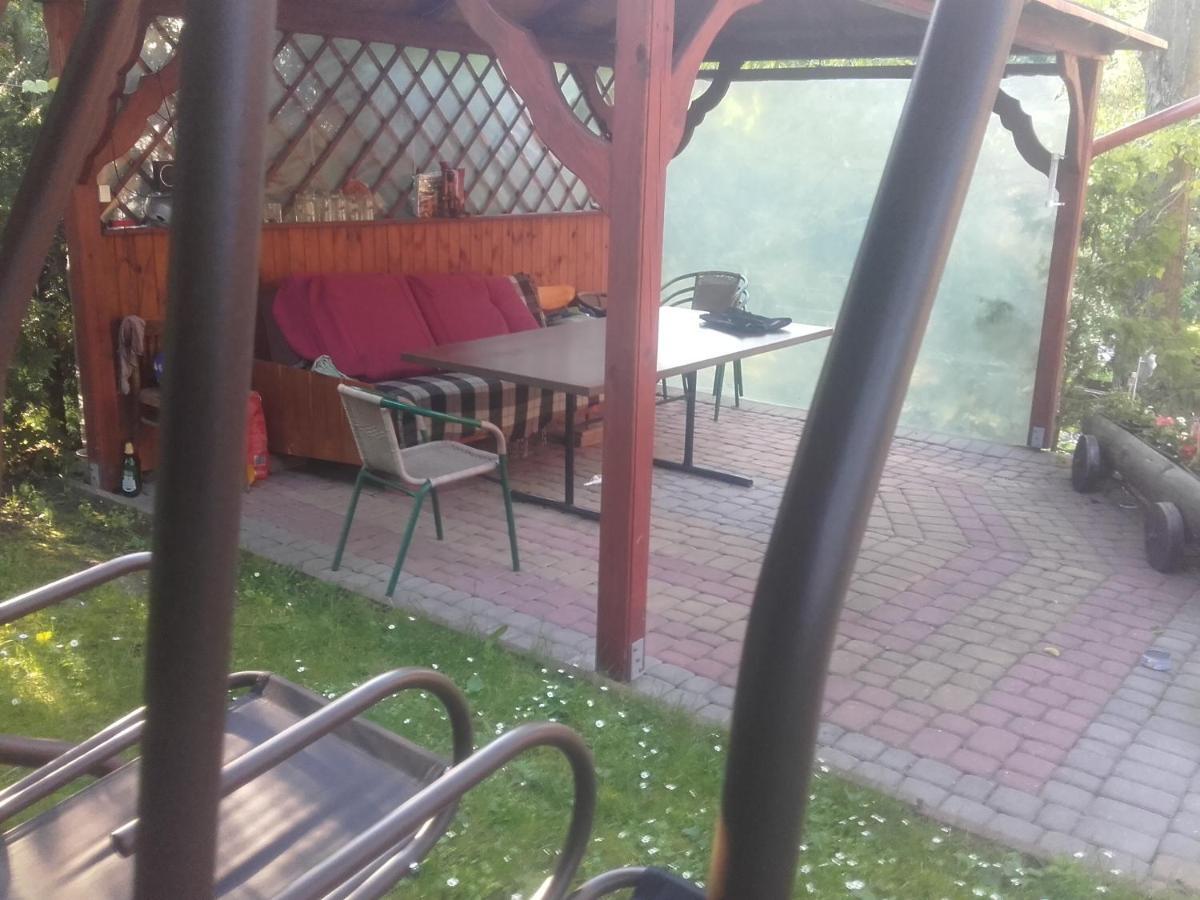 Apartament W Domu Na Wsi Tomaszów Lubelski Esterno foto