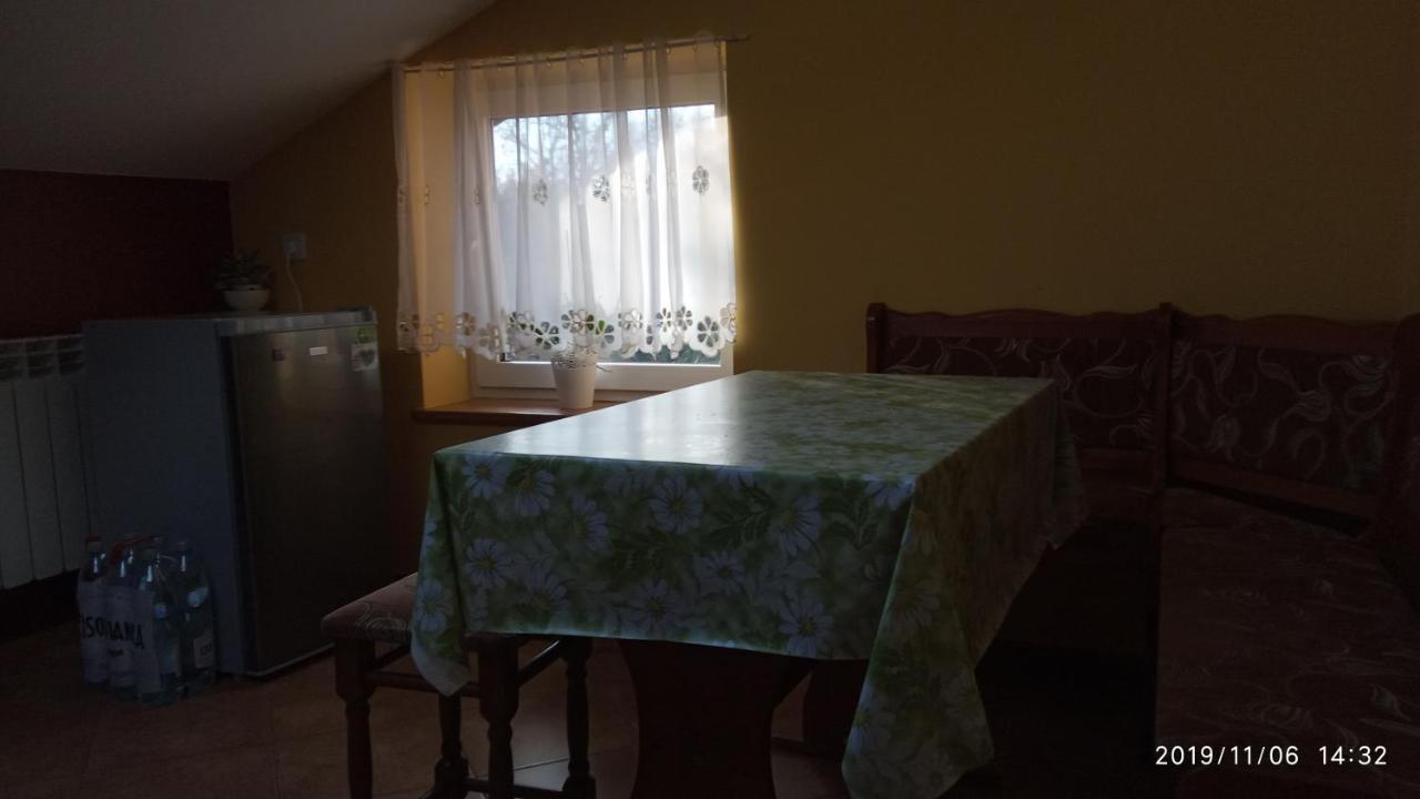 Apartament W Domu Na Wsi Tomaszów Lubelski Esterno foto